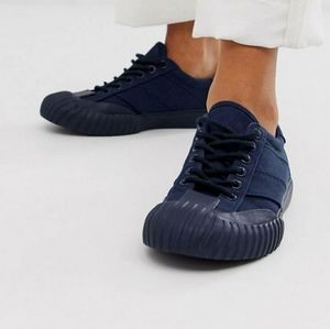 ASOS DANNI MUDGUARD SNEAKS - SIZE 8 - NAVY